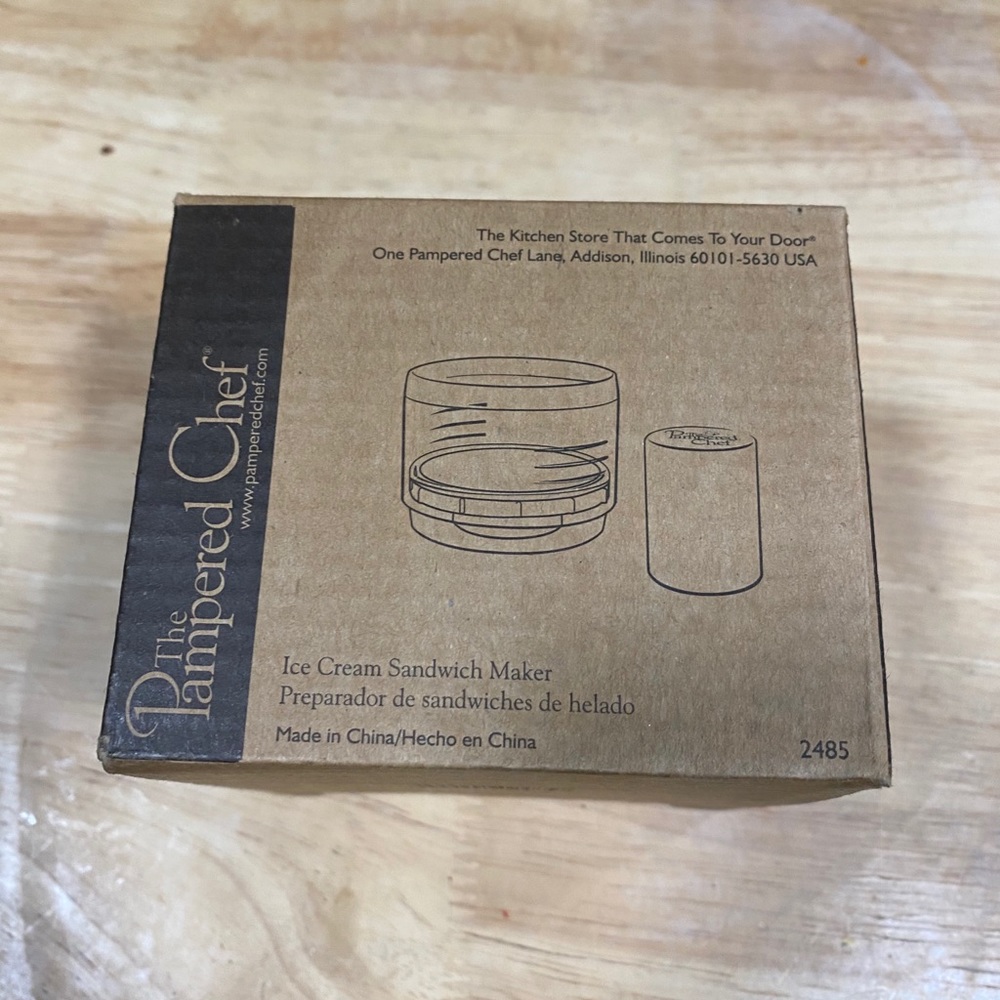 Pampered Chef Ice Cream Sandwich Maker